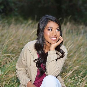 Meet your Posher, Selena